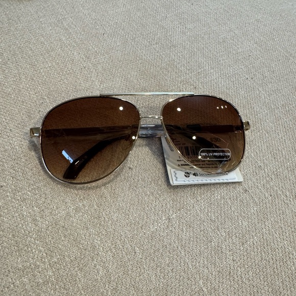 J. Ferrar Gold/Faux Leather Frame Brown Gradient Aviator Sunglasses Unisex NWT - Picture 1 of 6